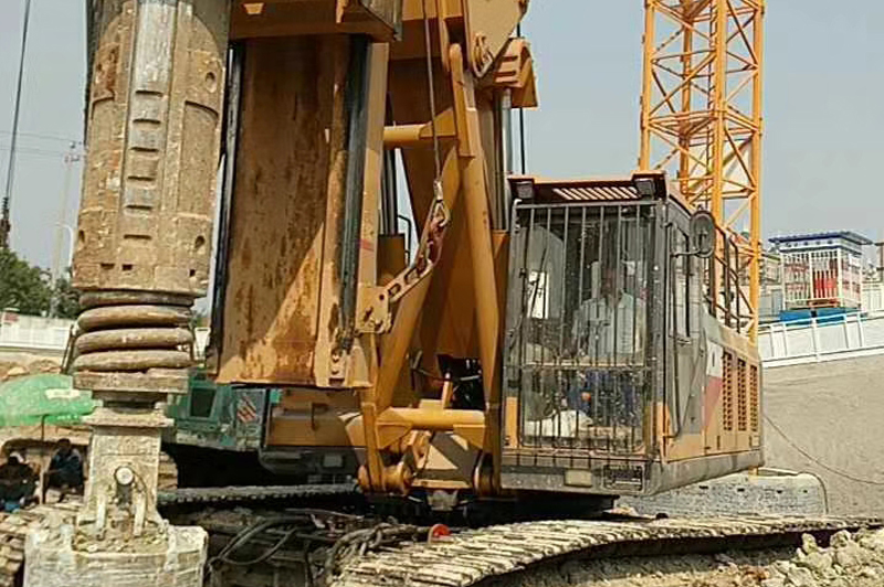 北京地鐵旋挖鉆機打樁施工案例